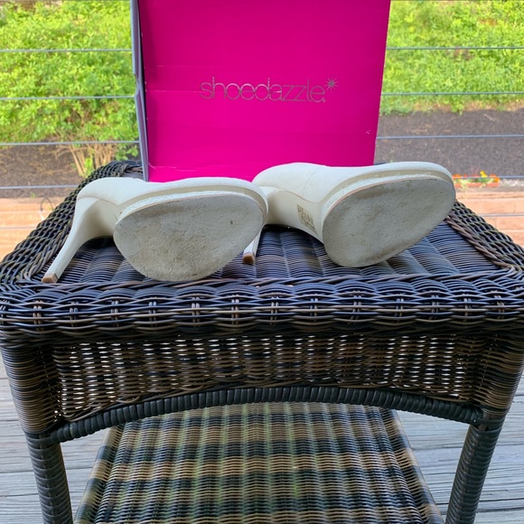 Shoe Dazzle Shoes - Picture 4 of 5